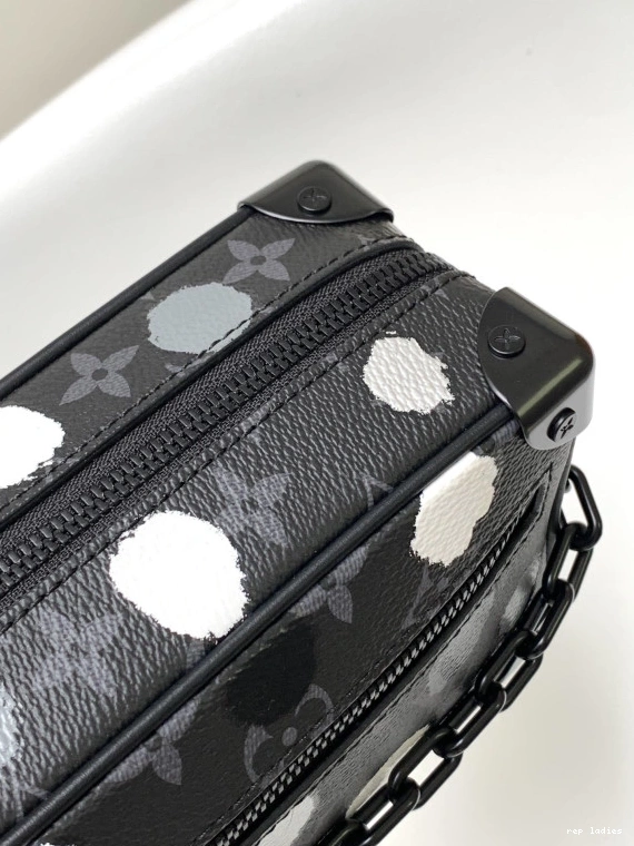 Cheap SOFT LOUIS VUITTON MINI TRUNK 0819